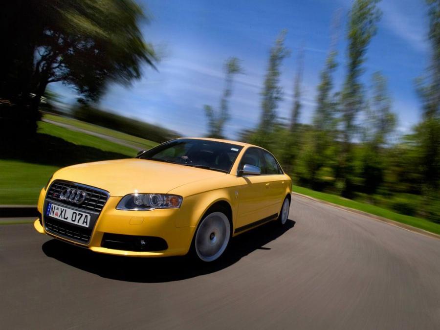  Audi S4 Sedan (B7, 8E) 2005 года  (AU) (фото 2 из 12)